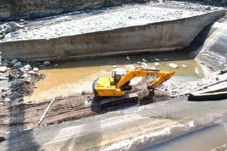 Iwa Khola under construction